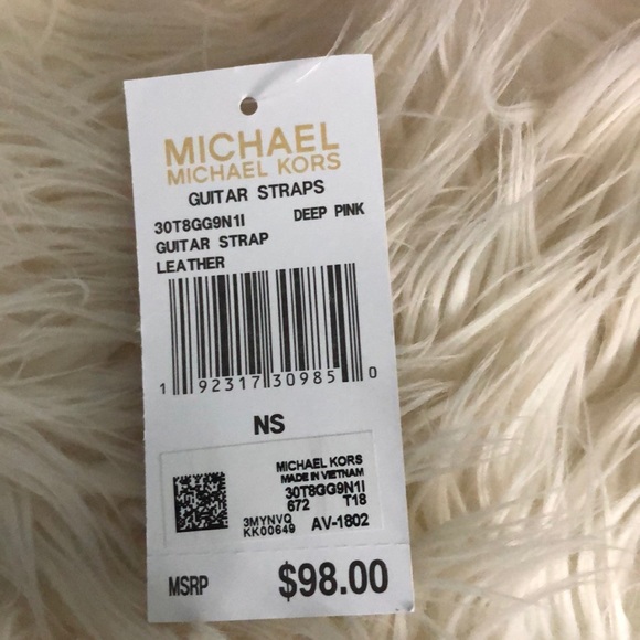 NWT MK scalloped leather shoulder strap.